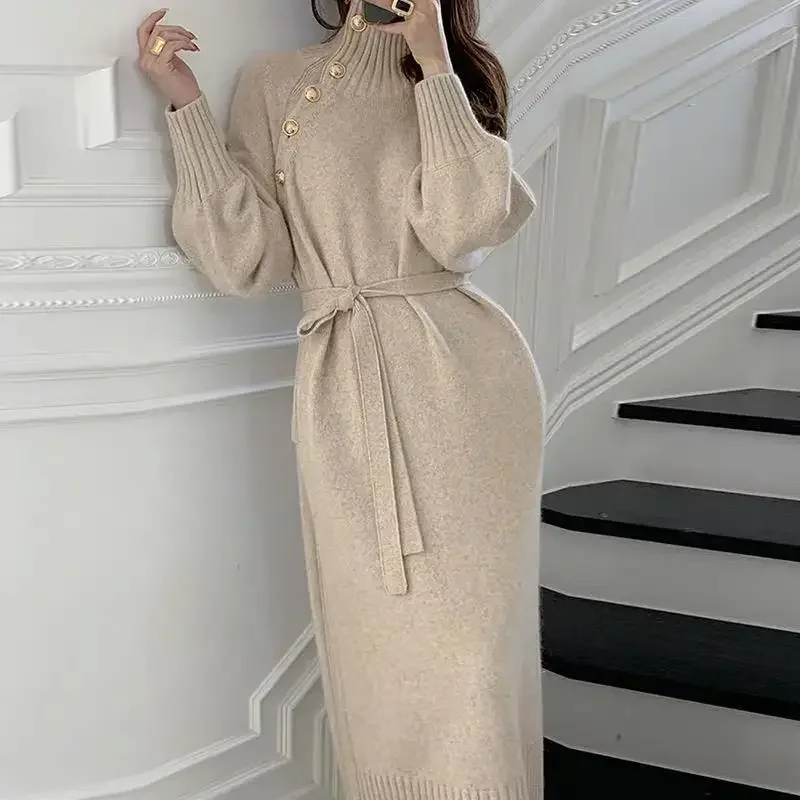 Robe Pull Beige Ceinturée – Image 3